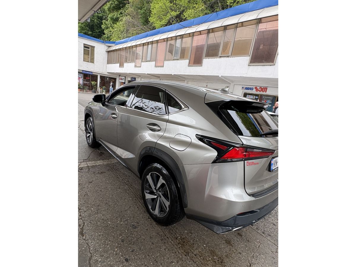 Lexus NX 300 - фото 4