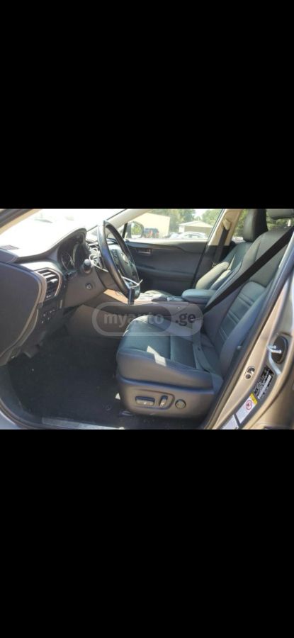 Lexus NX 300 - фото 8
