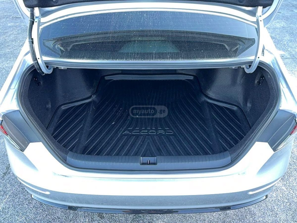 Honda Accord 2024 — миниатюра 10