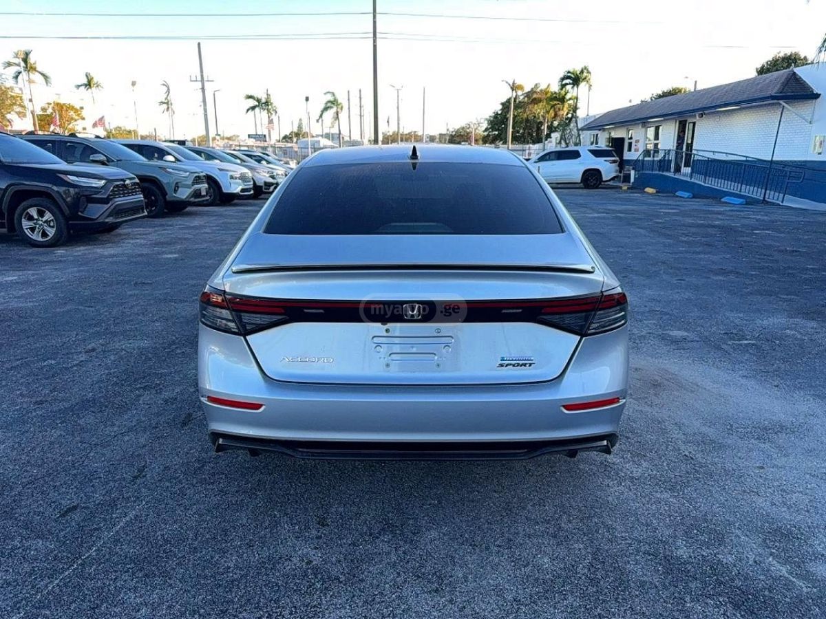 Honda Accord 2024 — миниатюра 9