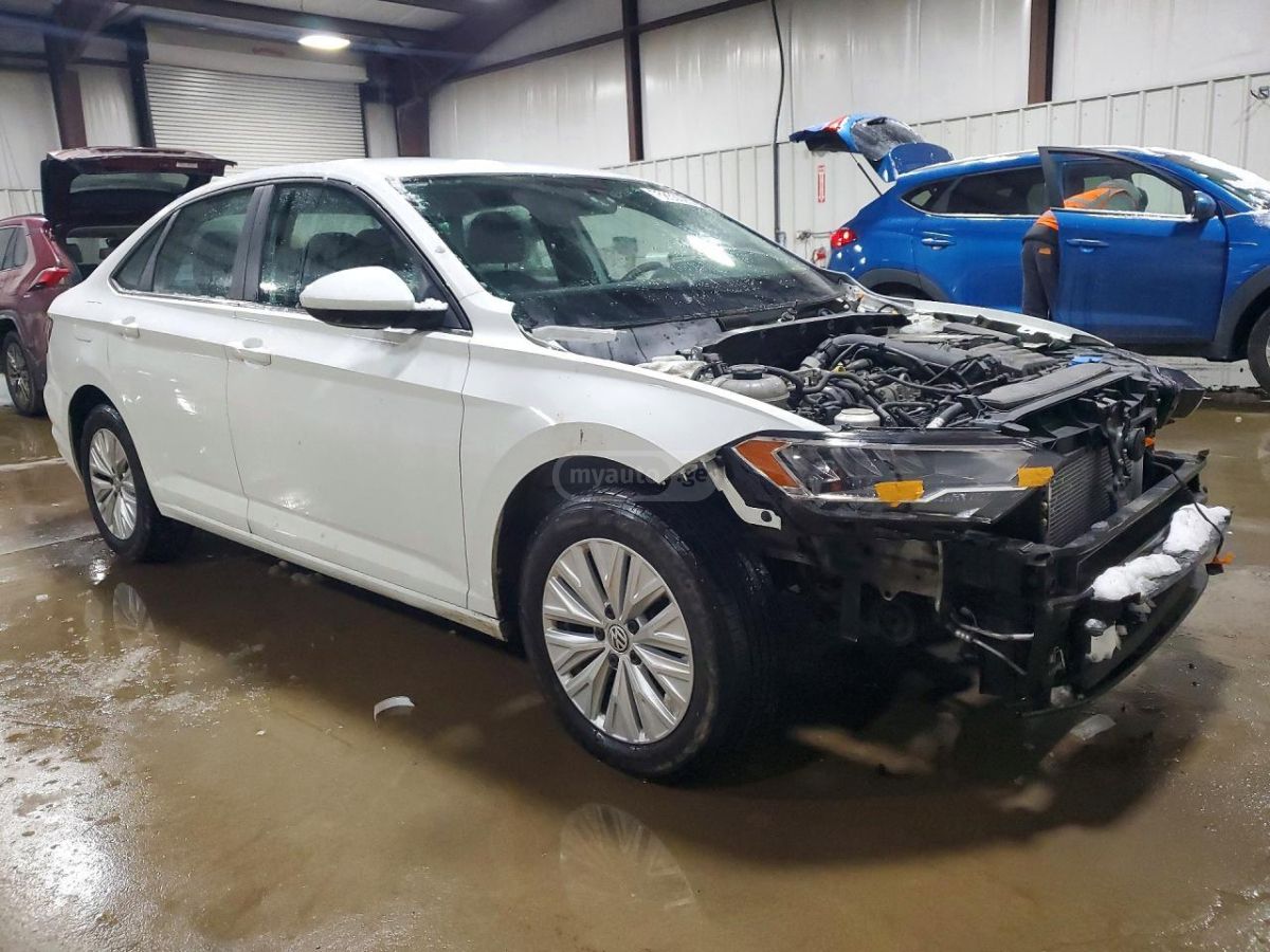 Volkswagen Jetta - фото 4