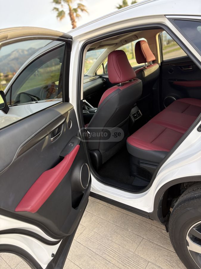 Lexus NX 300 - фото 10