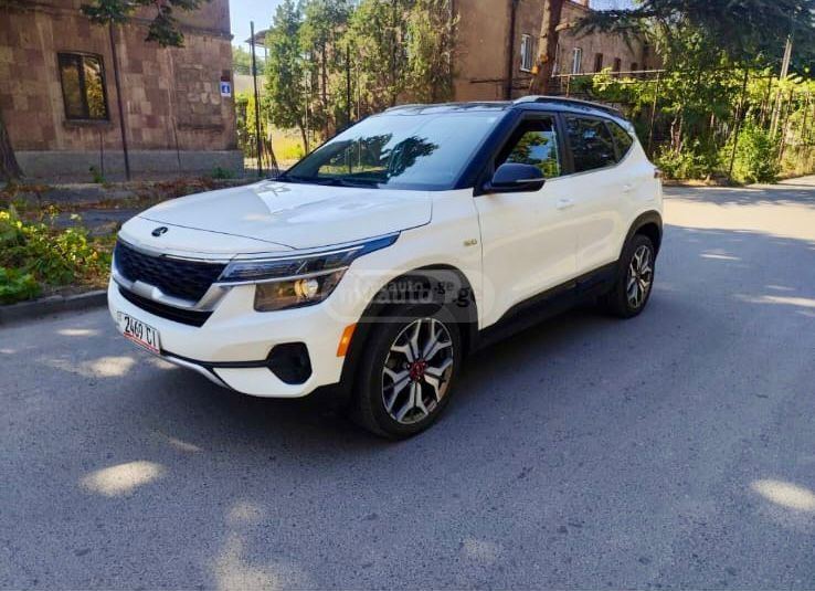 Kia Seltos - фото 1