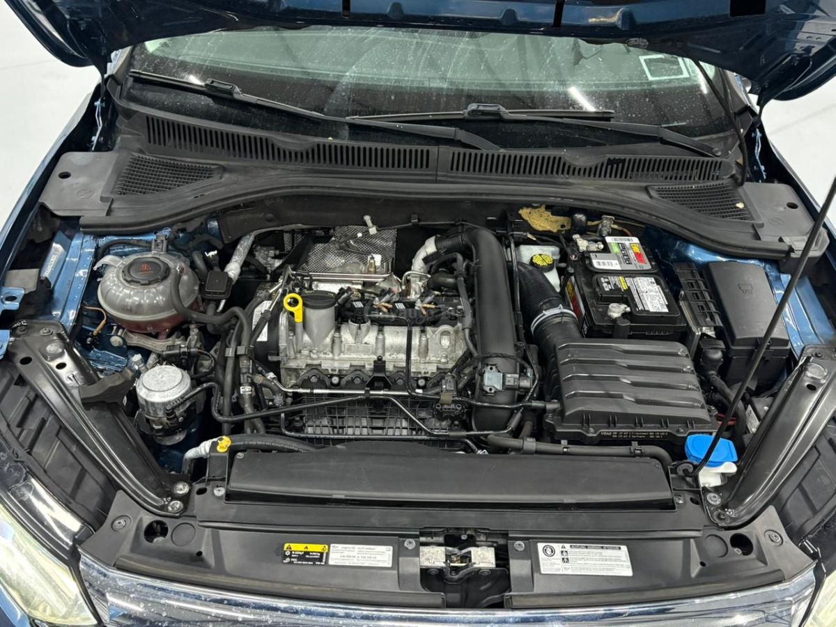Volkswagen Jetta - фото 11