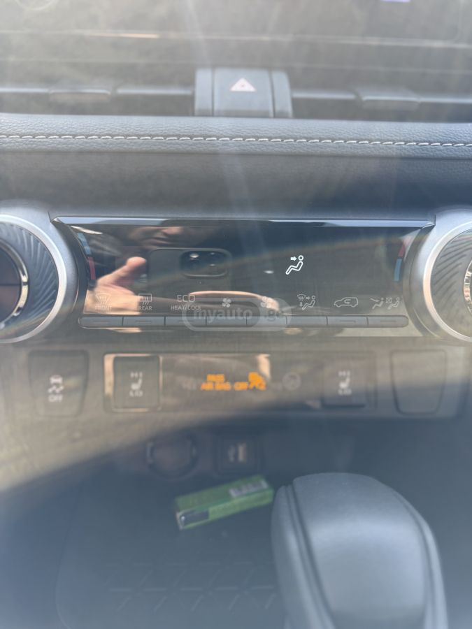 Toyota XLE 4dr All Wheel Drive Automa — миниатюра 15