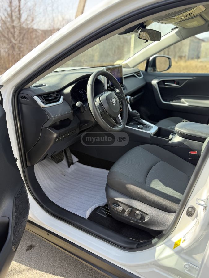 Toyota XLE 4dr All Wheel Drive Automa — миниатюра 4