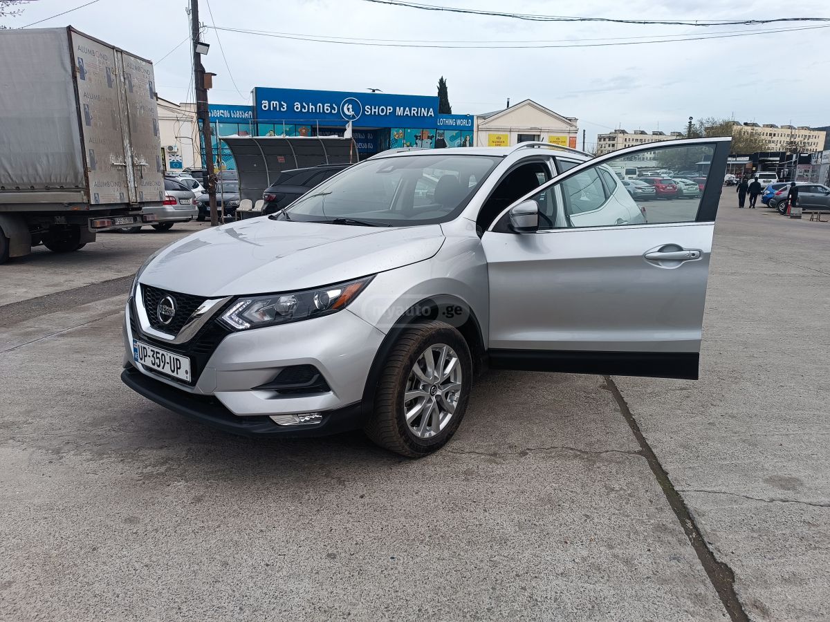 Nissan Rogue Sport - фото 1