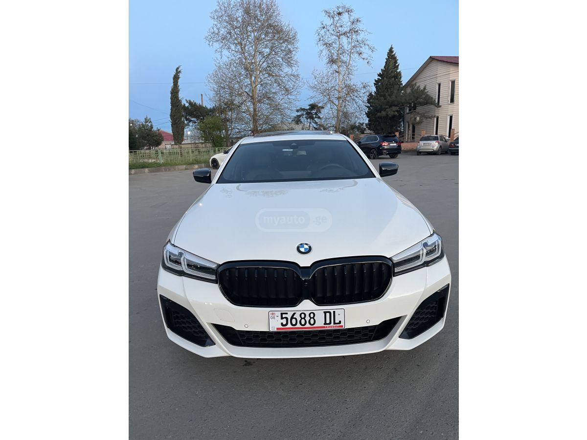 BMW 530 - фото 1