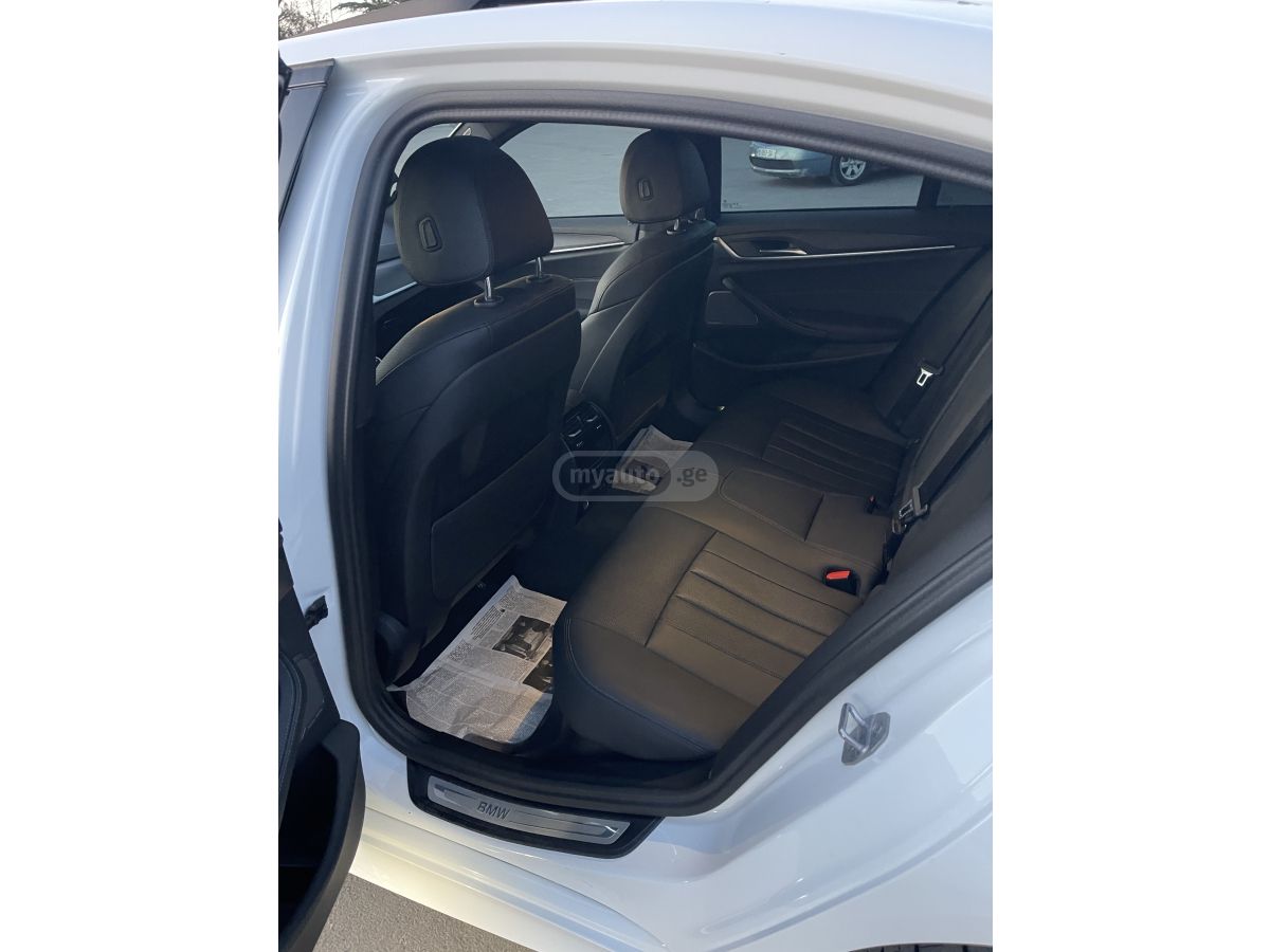 BMW 530 - фото 10