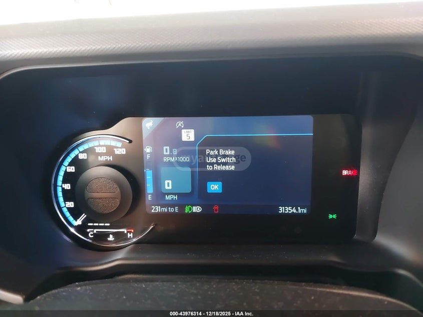 Ford Badlands 4dr 4x4 Manual — миниатюра 7