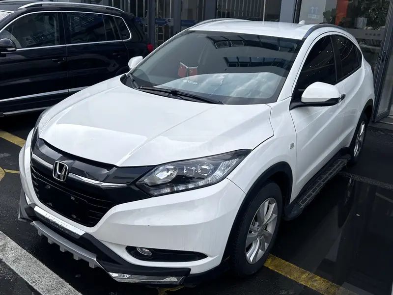 Honda Vezel - фото 1