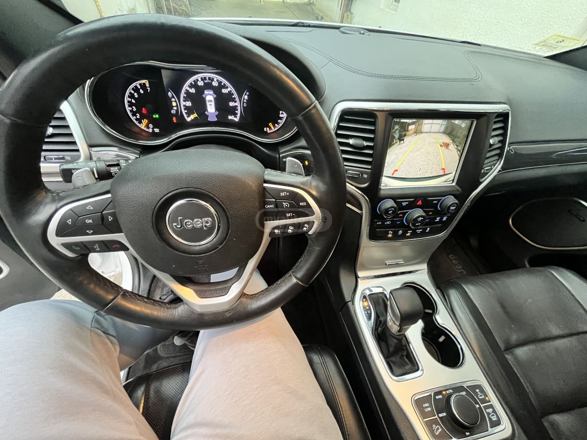 Jeep Grand Cherokee - фото 12