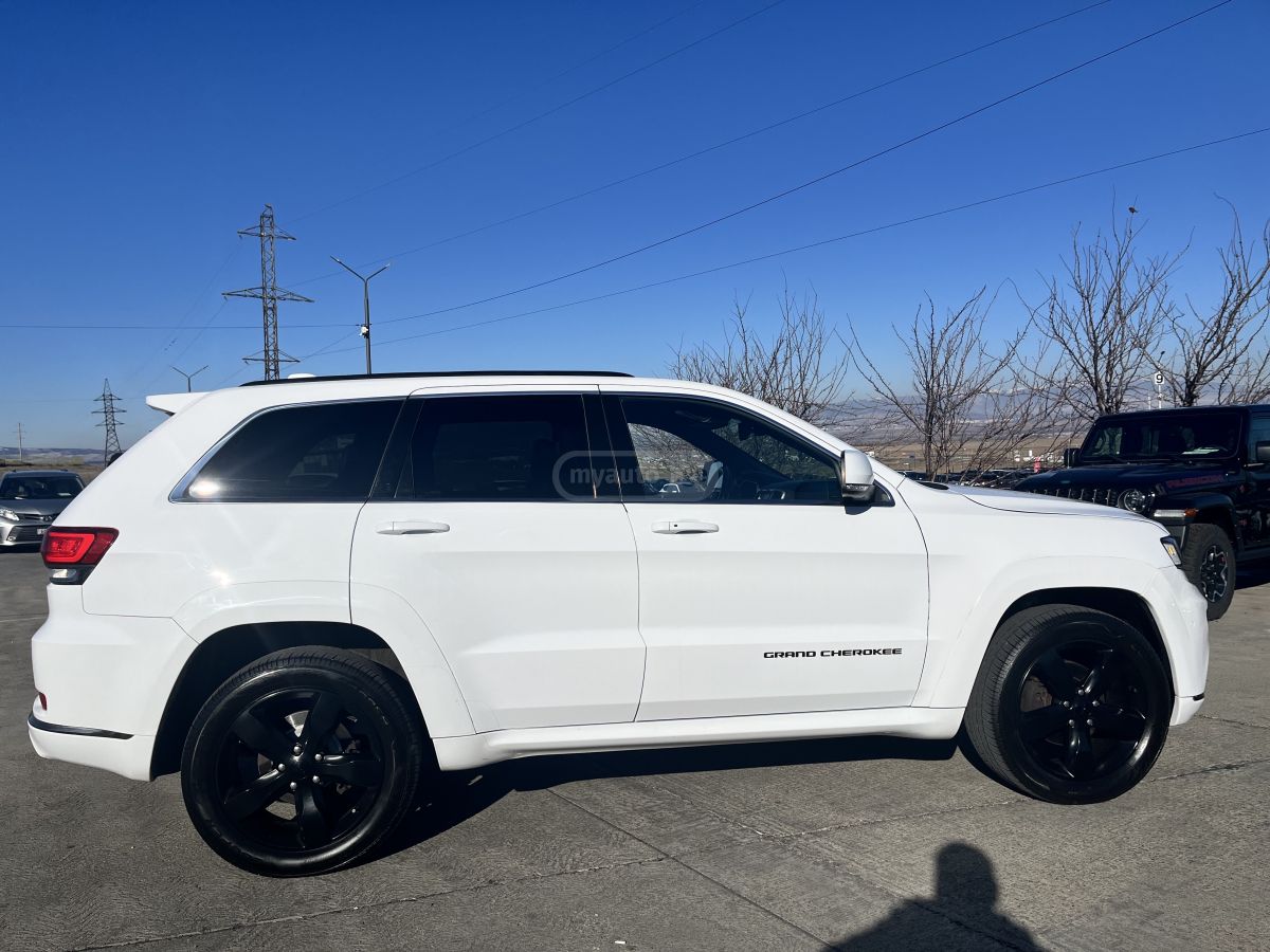 Jeep Grand Cherokee - фото 3