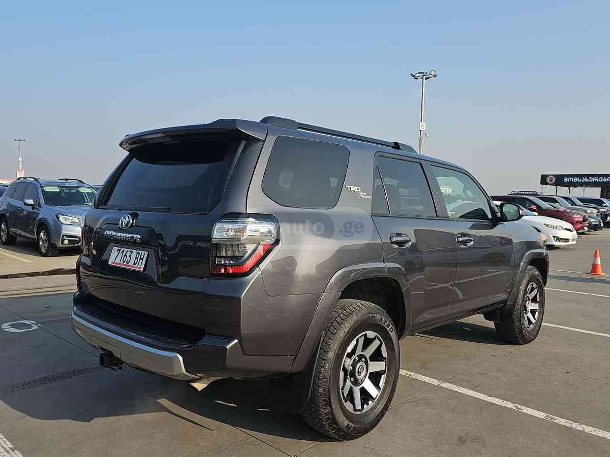 Toyota Toyota 4runner — миниатюра 4
