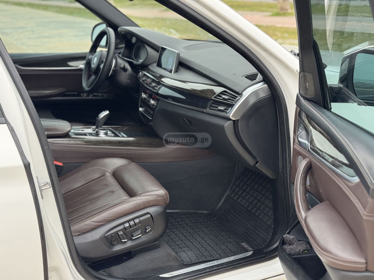 BMW X5 - фото 10
