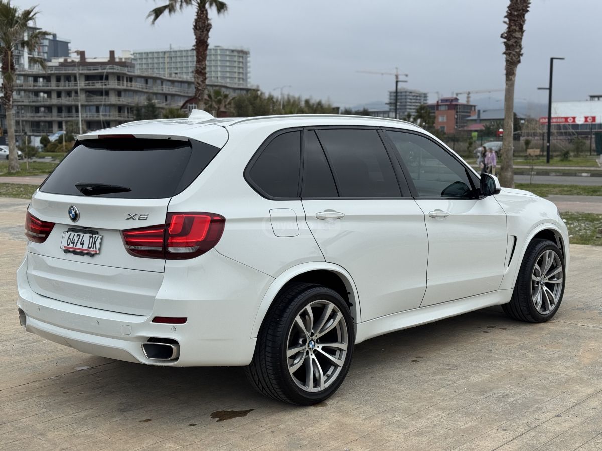 BMW X5 - фото 6