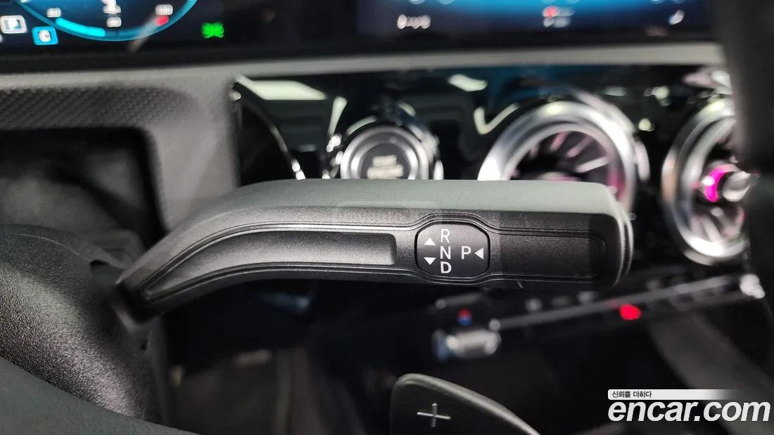 Mercedes-Benz - фото 9