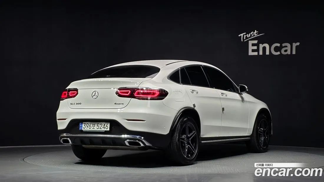 Mercedes-Benz - фото 2