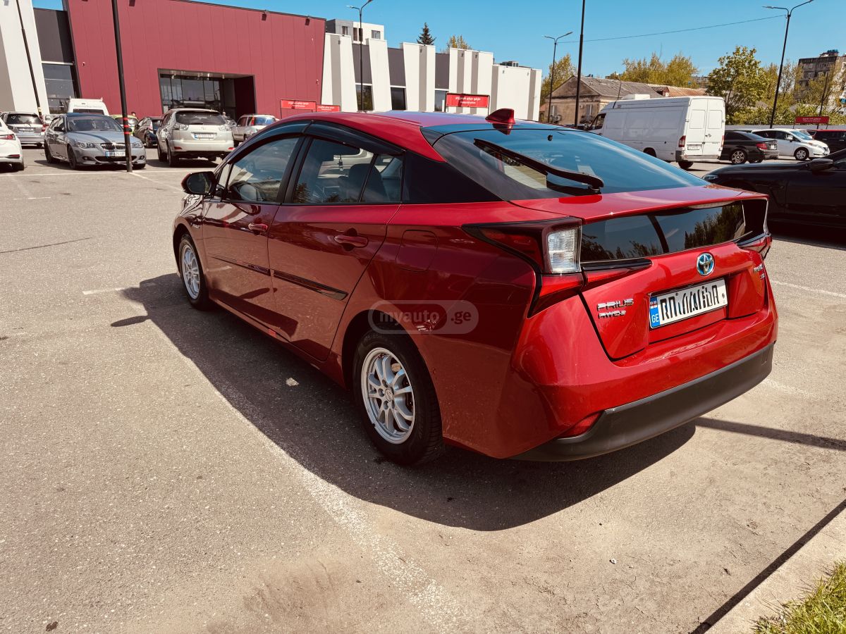 Toyota Prius - фото 5