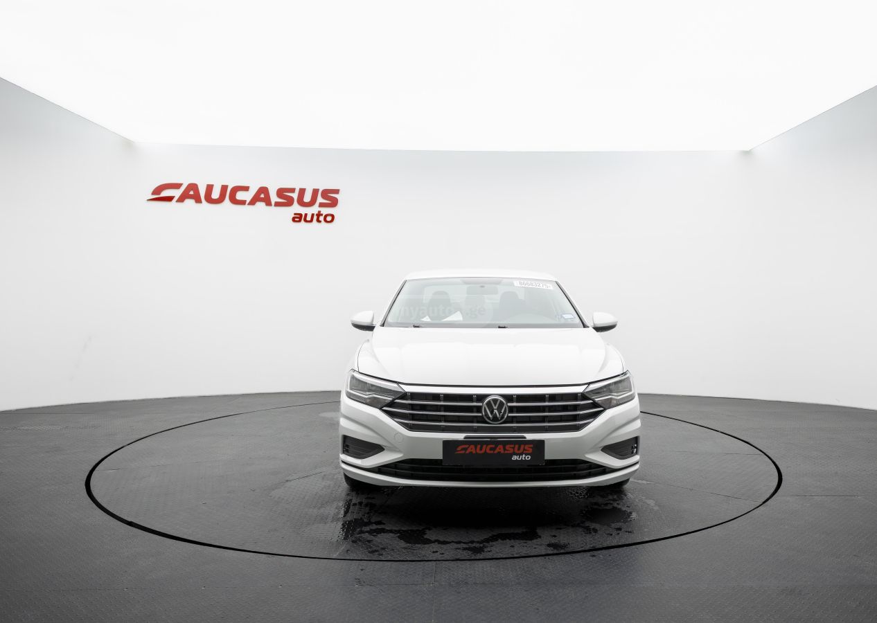 Volkswagen Jetta - фото 2