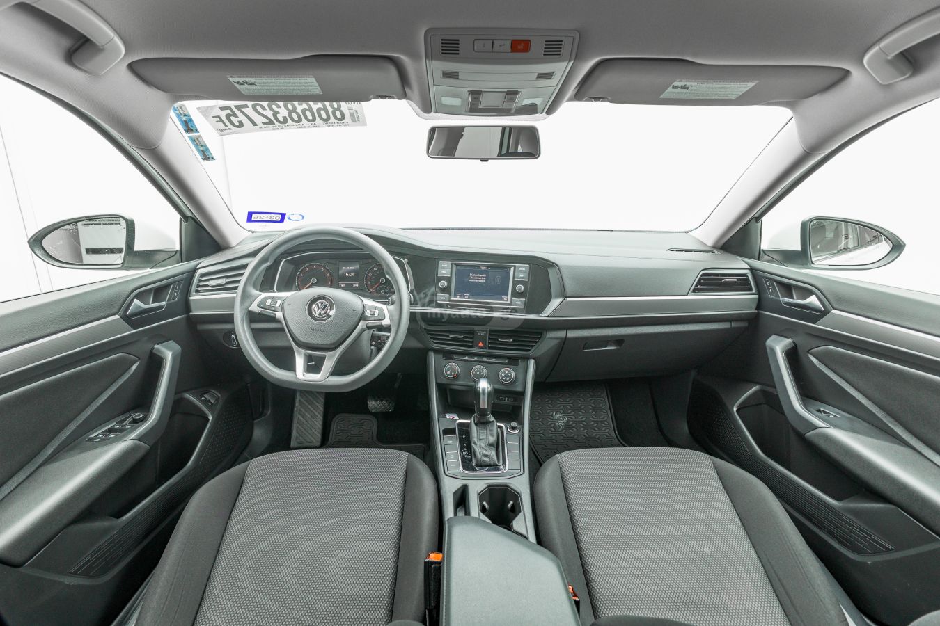 Volkswagen Jetta - фото 8