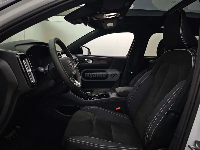 Volvo XC 40 2024 — миниатюра 10
