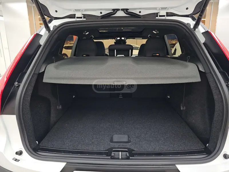 Volvo XC 40 2024 — миниатюра 12