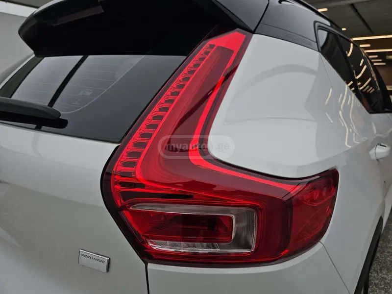 Volvo XC 40 2024 — миниатюра 6