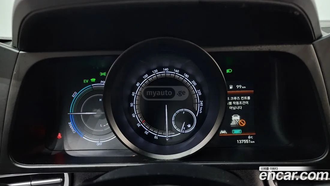 Hyundai Elantra - фото 8