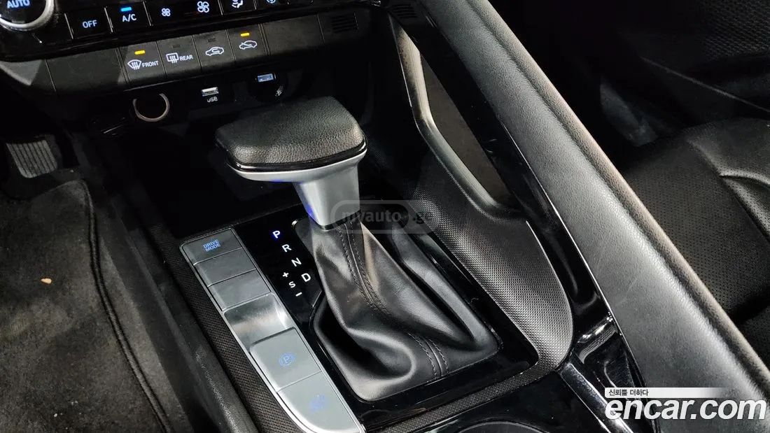 Hyundai Elantra - фото 9