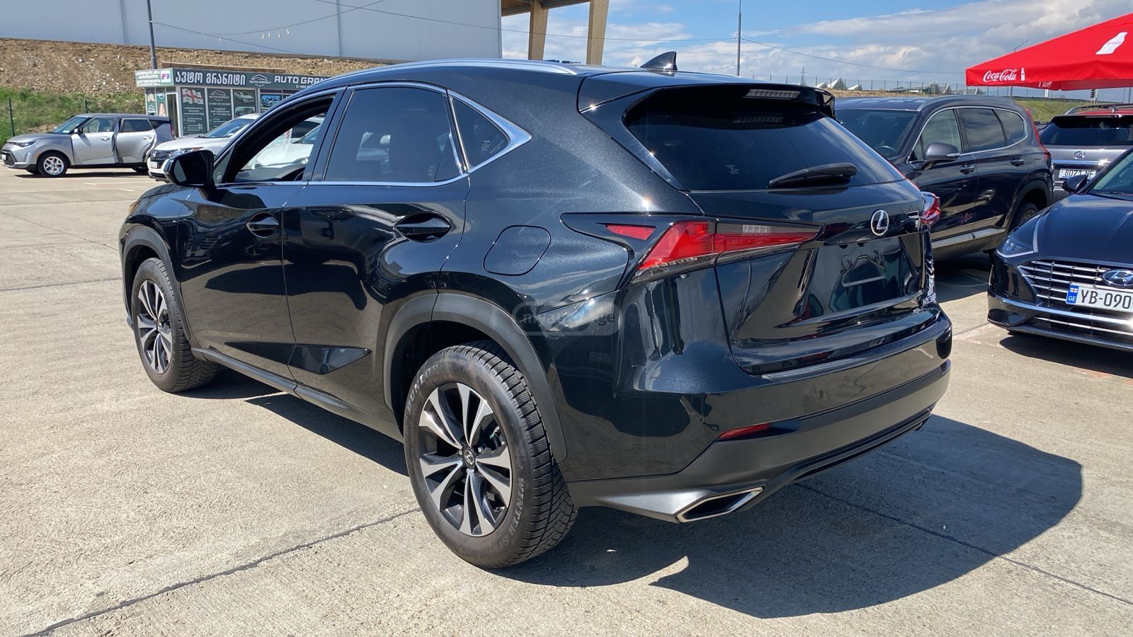 Lexus NX 300 - фото 6
