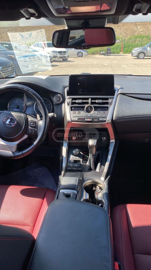Lexus NX 300 - фото 7