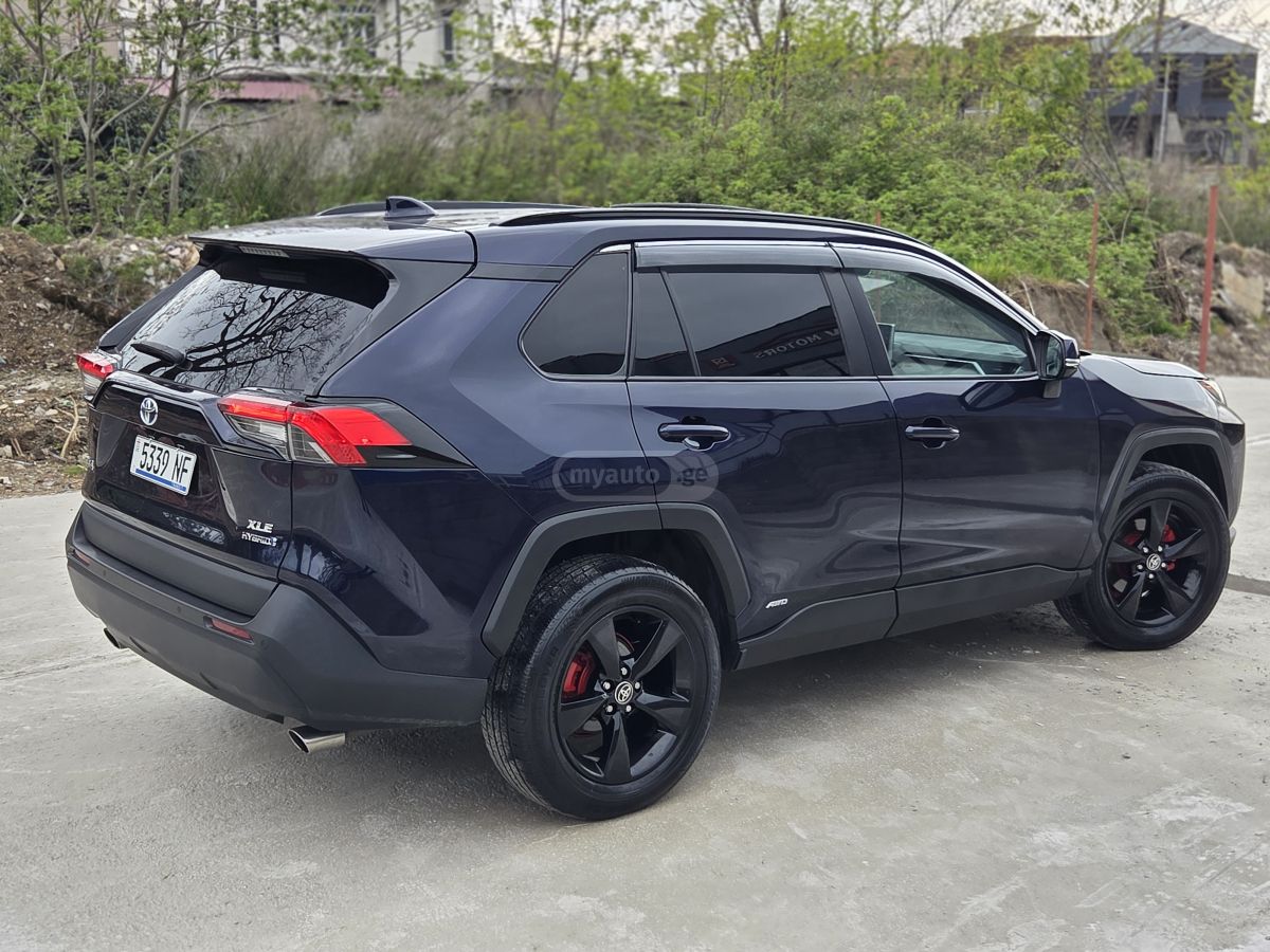 Toyota Rav 4 - фото 10