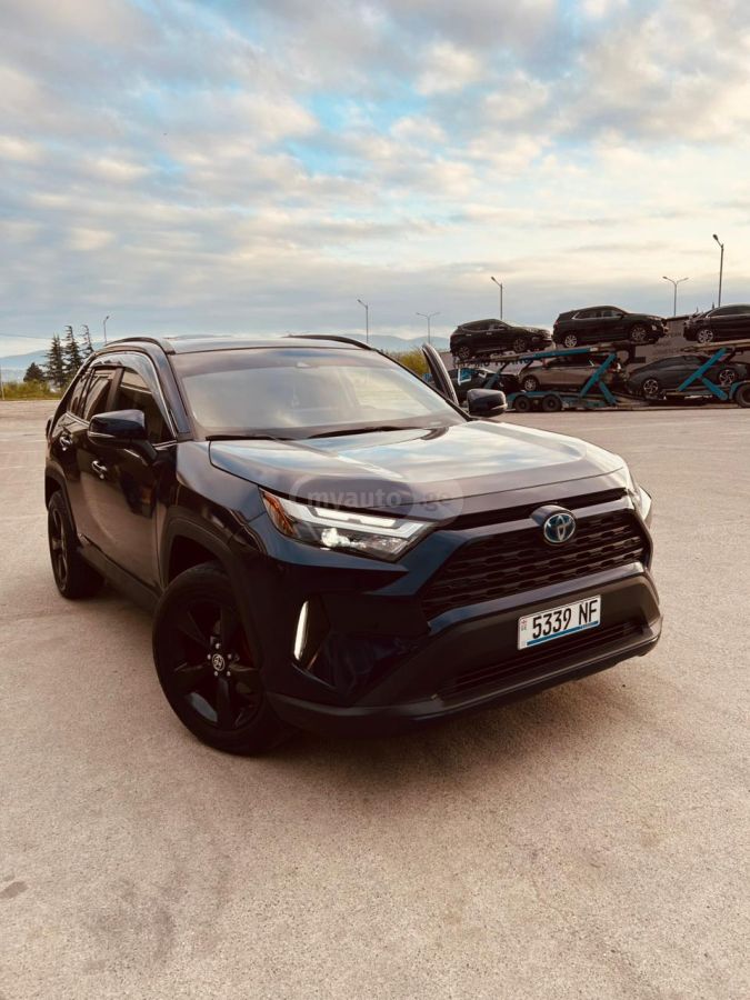 Toyota Rav 4 - фото 2