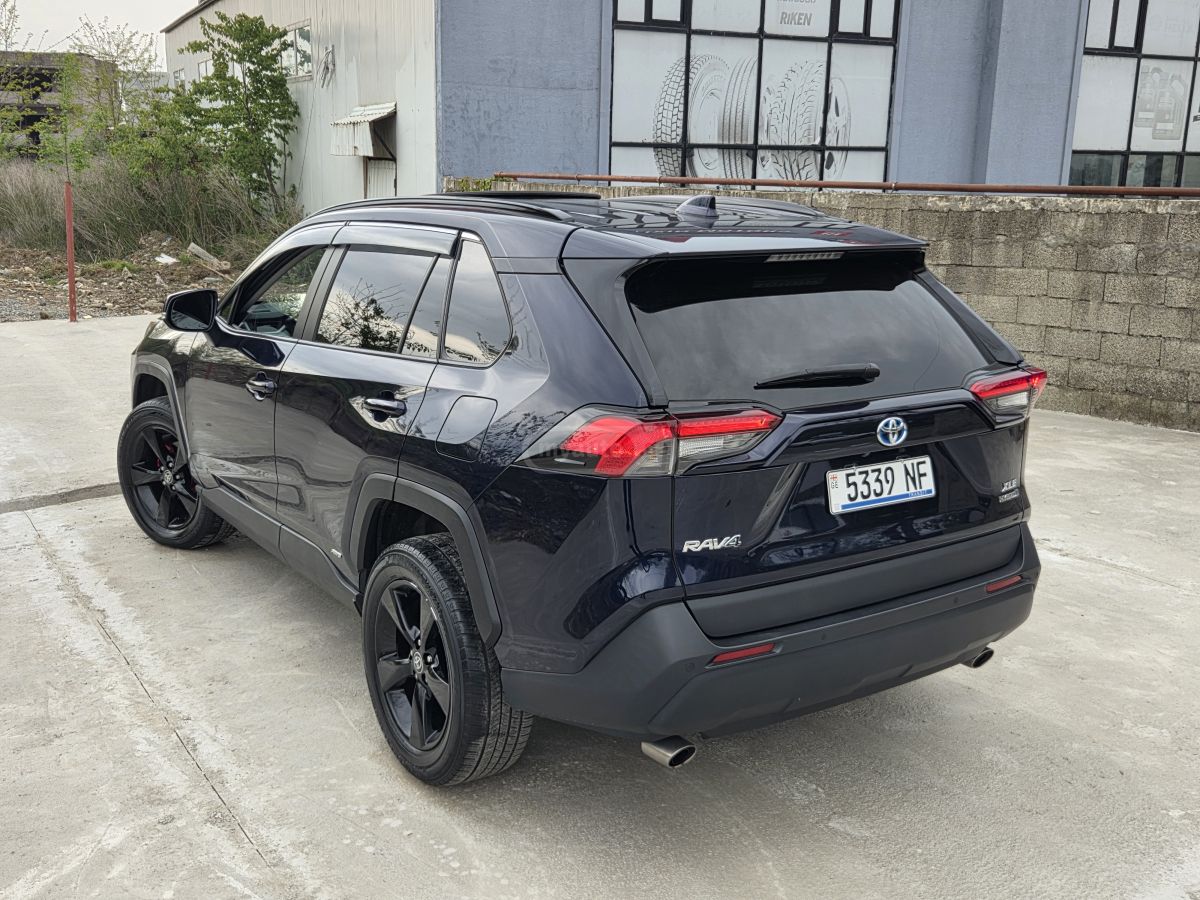 Toyota Rav 4 - фото 9