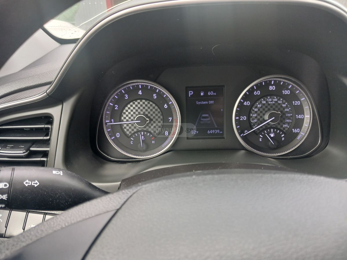 Hyundai Elantra - фото 9