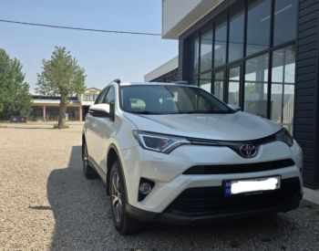 ToyotaRAV 4