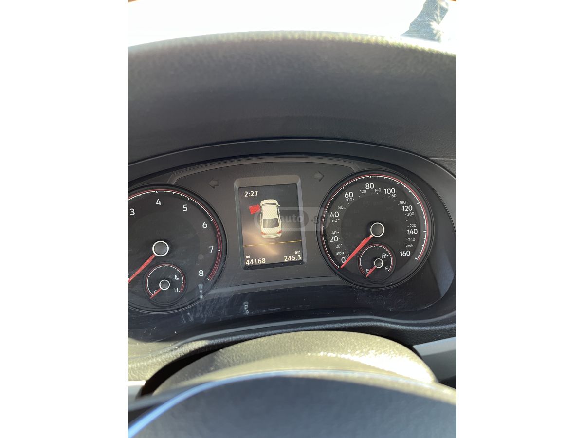 Volkswagen Passat - фото 9