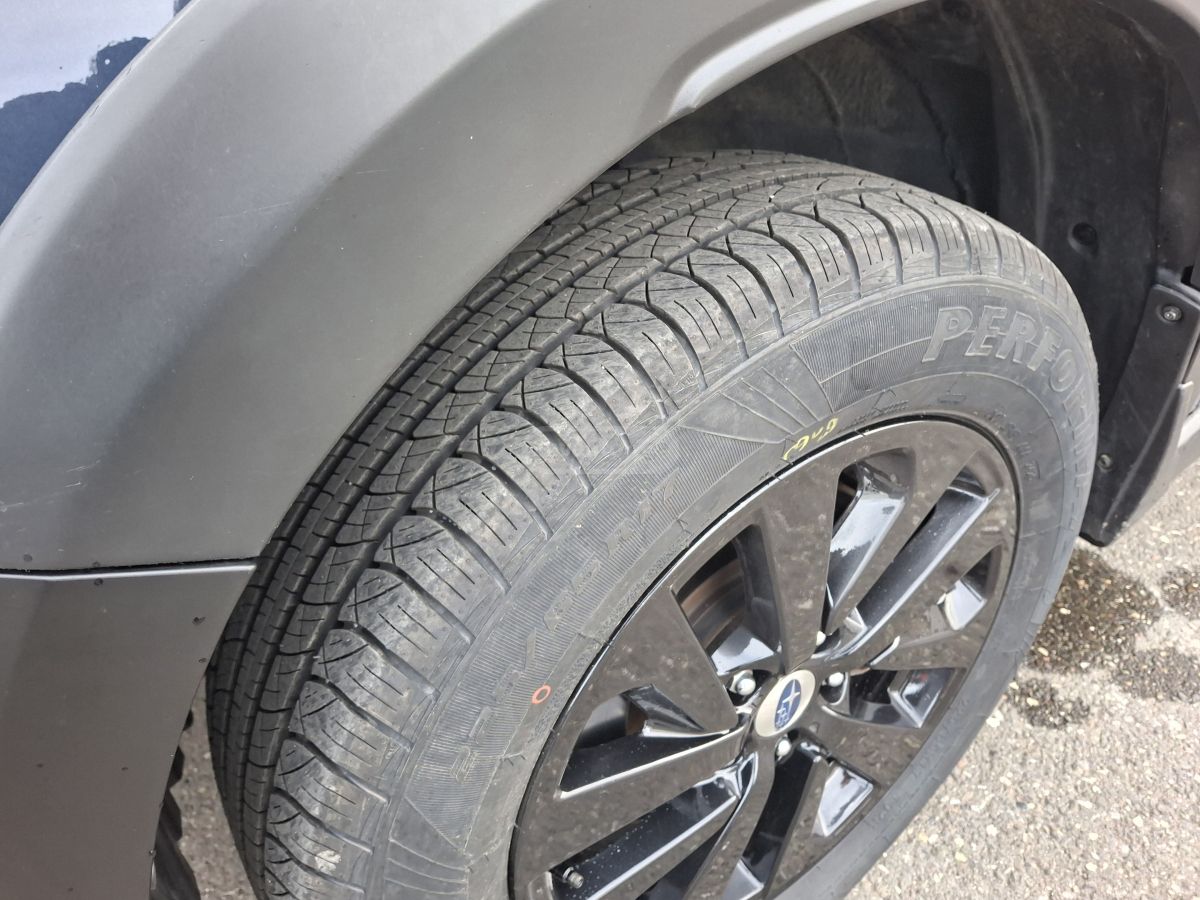 Subaru Base 4dr All-Wheel Drive CVT — миниатюра 11