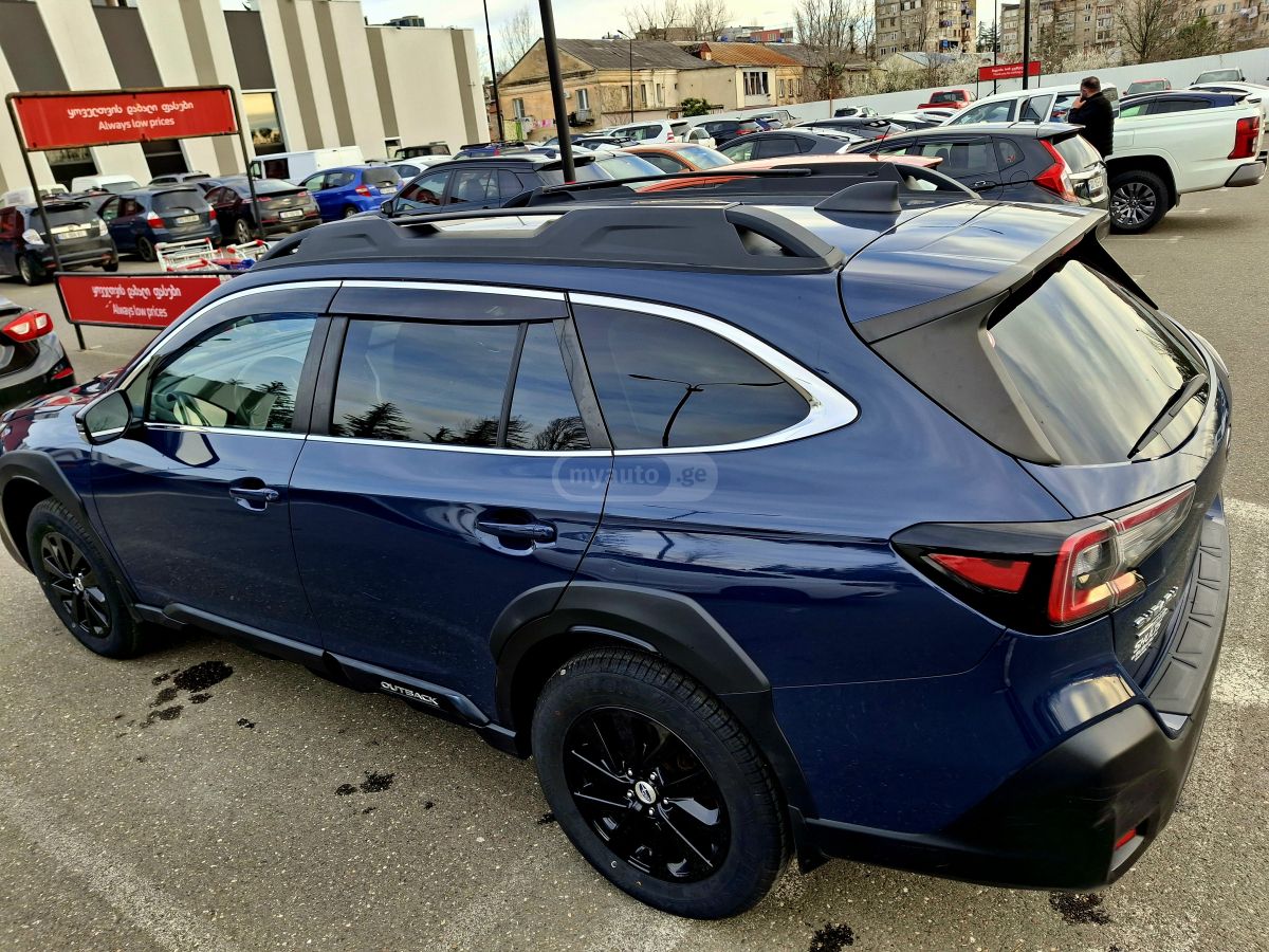 Subaru Base 4dr All-Wheel Drive CVT — миниатюра 15