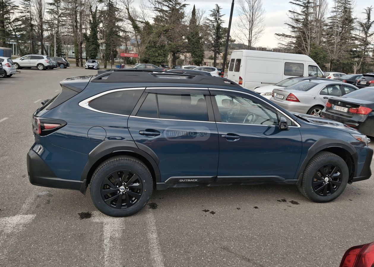 Subaru Base 4dr All-Wheel Drive CVT — миниатюра 2