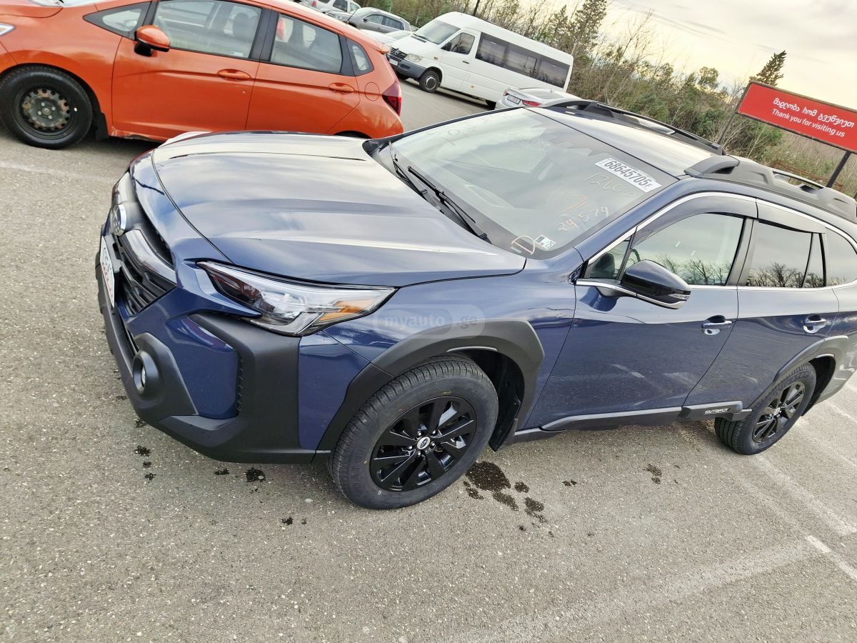 Subaru Base 4dr All-Wheel Drive CVT — миниатюра 3