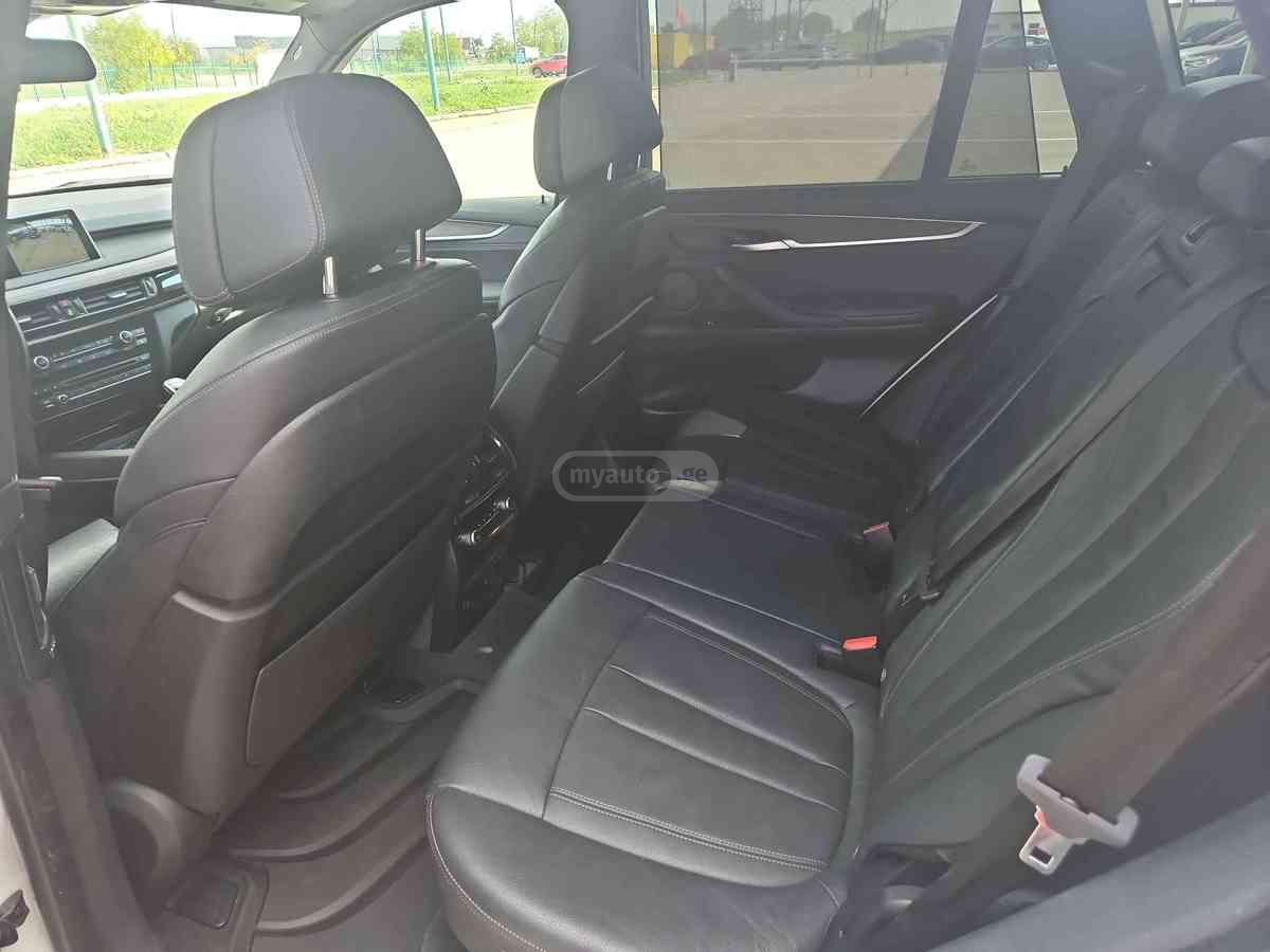 BMW X5 - фото 11