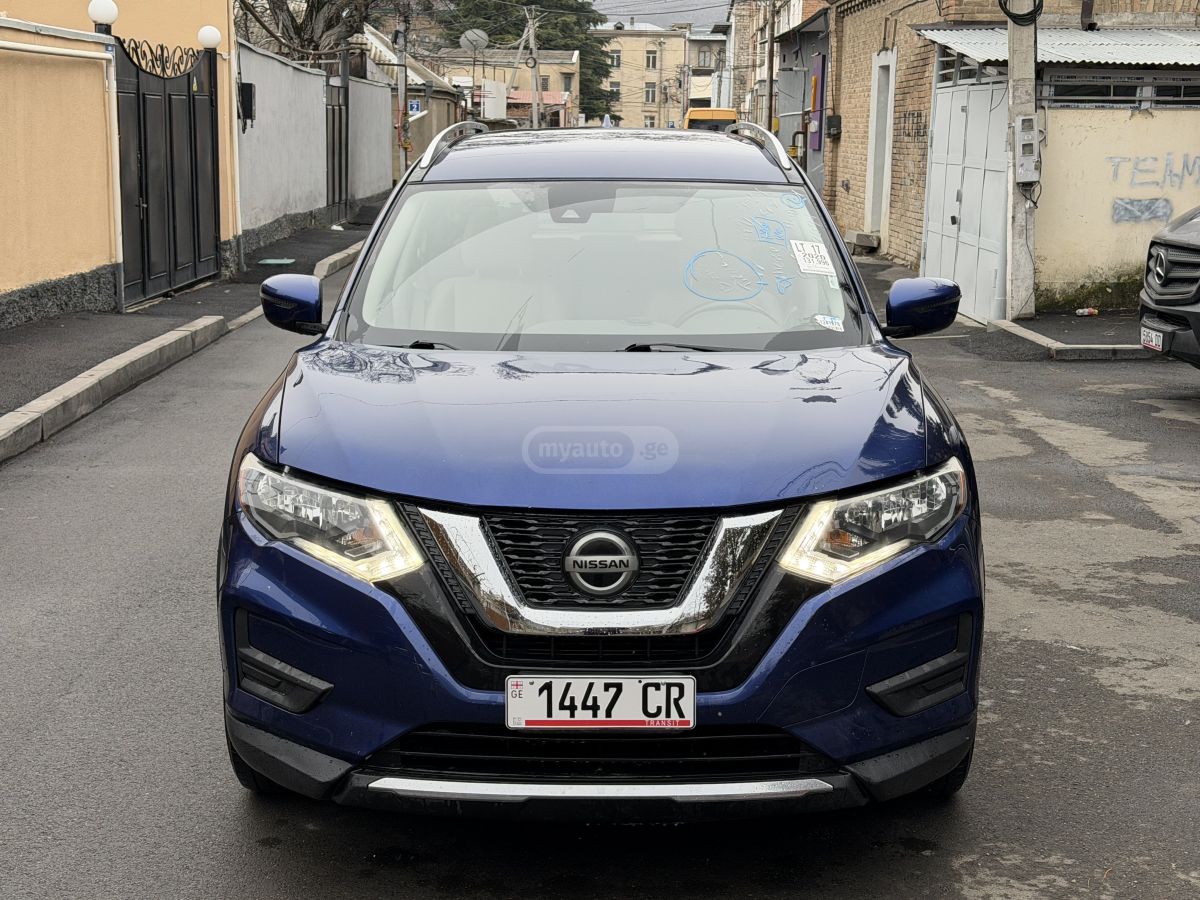 Nissan Rogue - фото 1