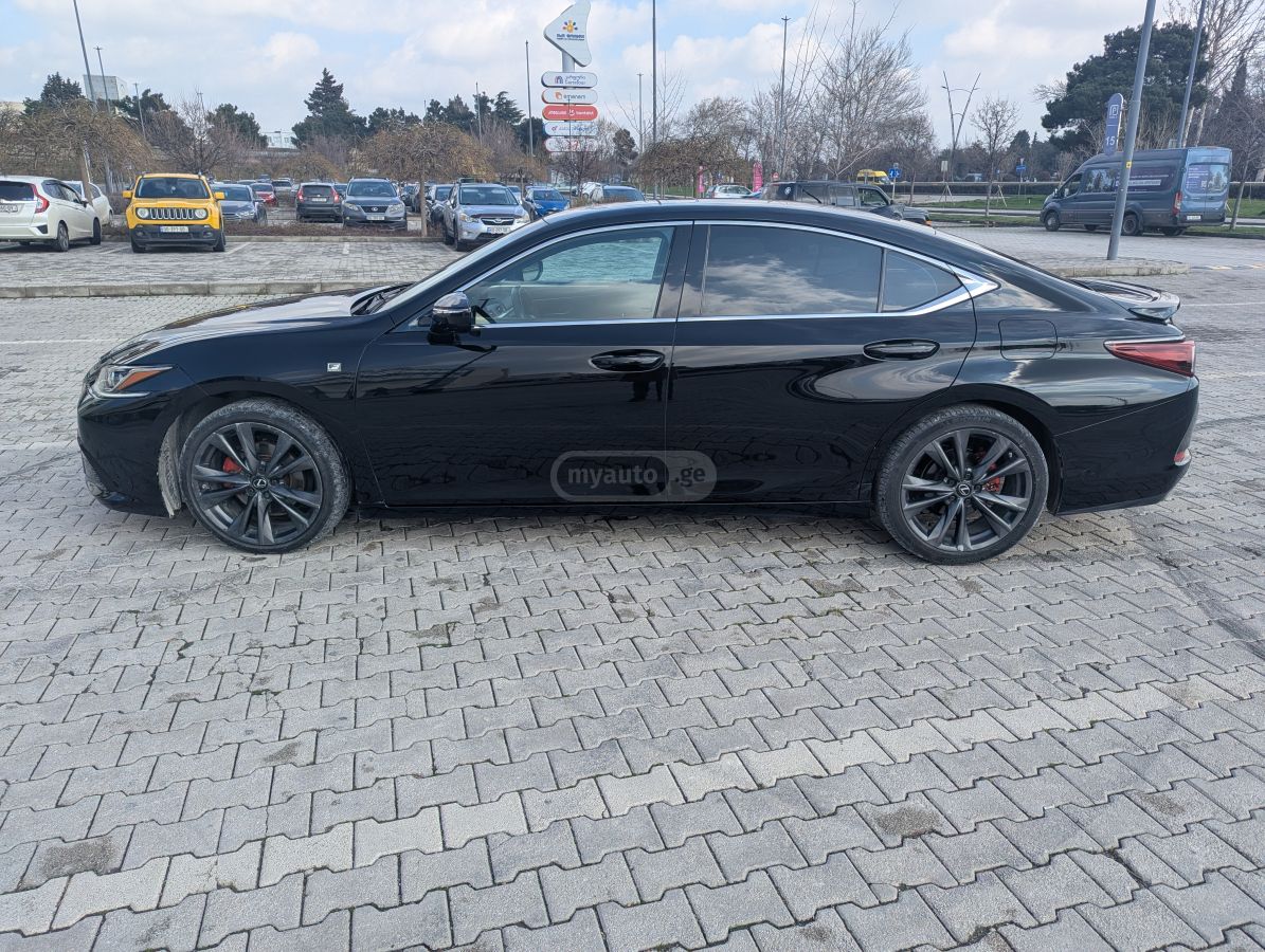 Lexus F SPORT 4dr Sedan Automatic — миниатюра 2