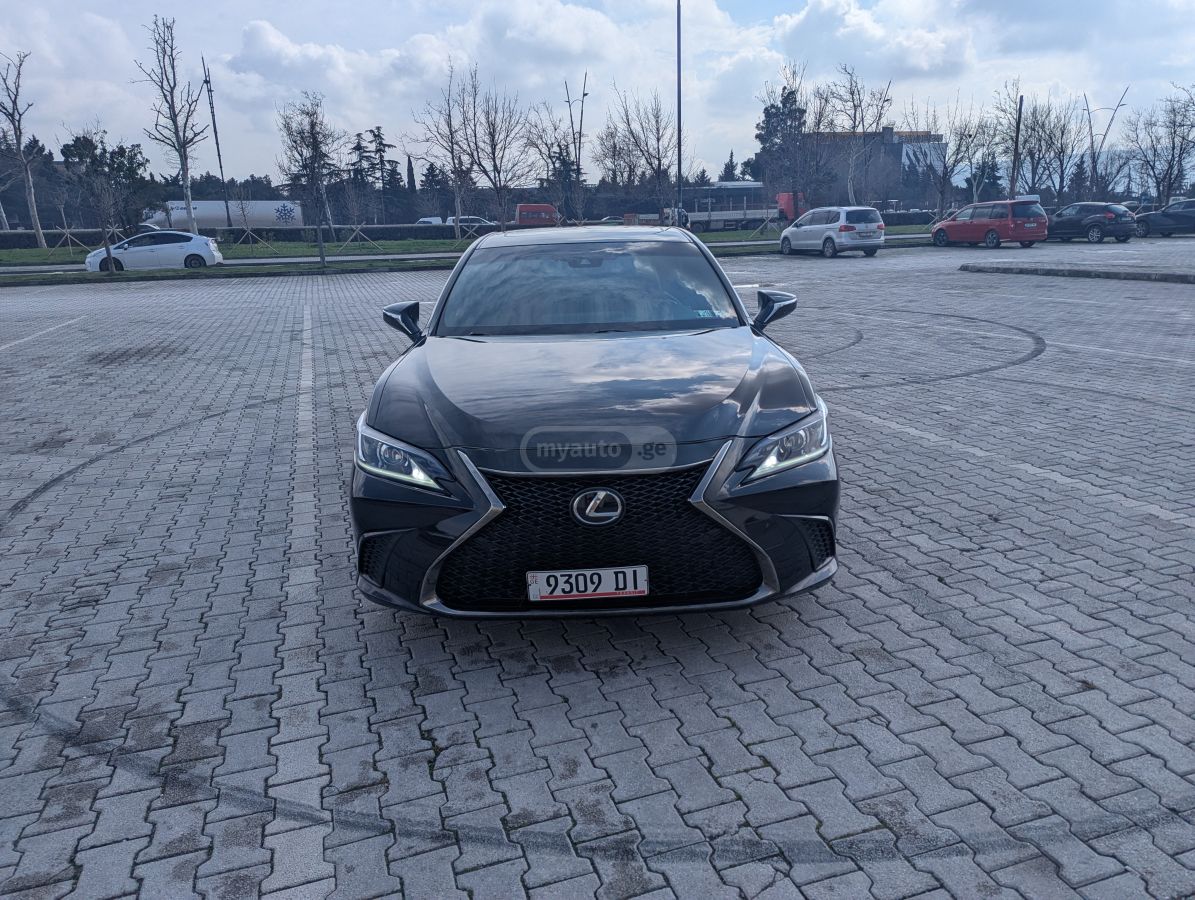 Lexus F SPORT 4dr Sedan Automatic — миниатюра 5