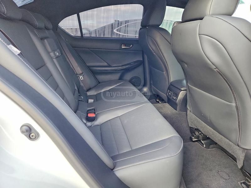 Lexus IS 350 2024 — миниатюра 10
