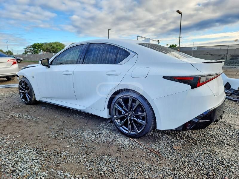 Lexus IS 350 2024 — миниатюра 2