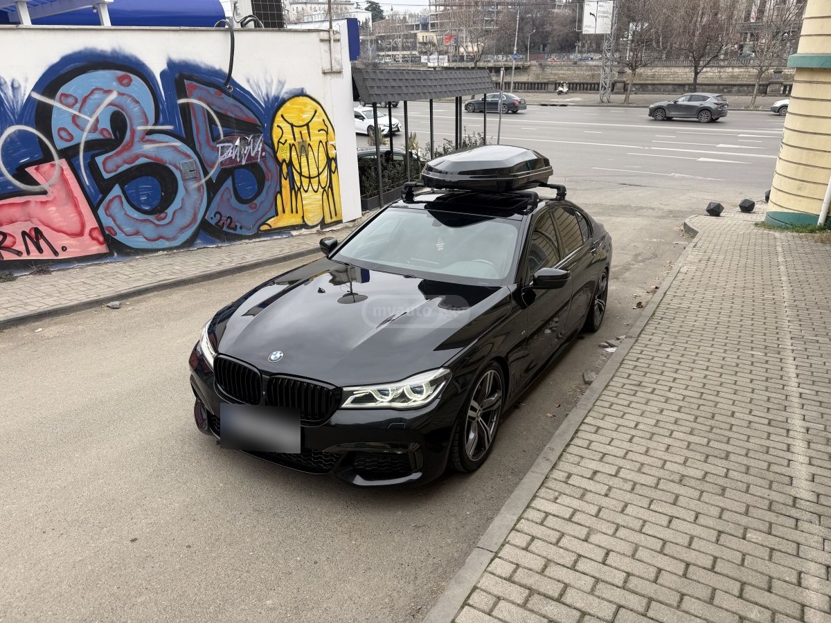 BMW 730 - фото 1