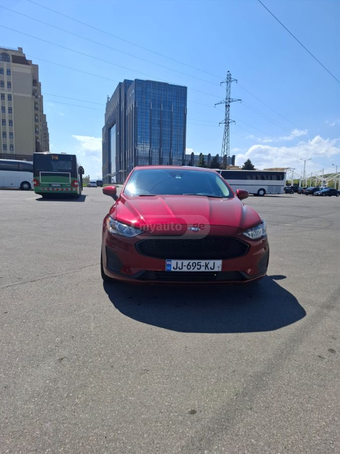 Ford Fusion - фото 2